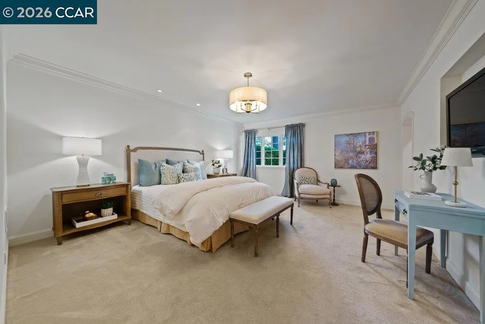 1924 Alameda Diablo Diablo, CA 94528