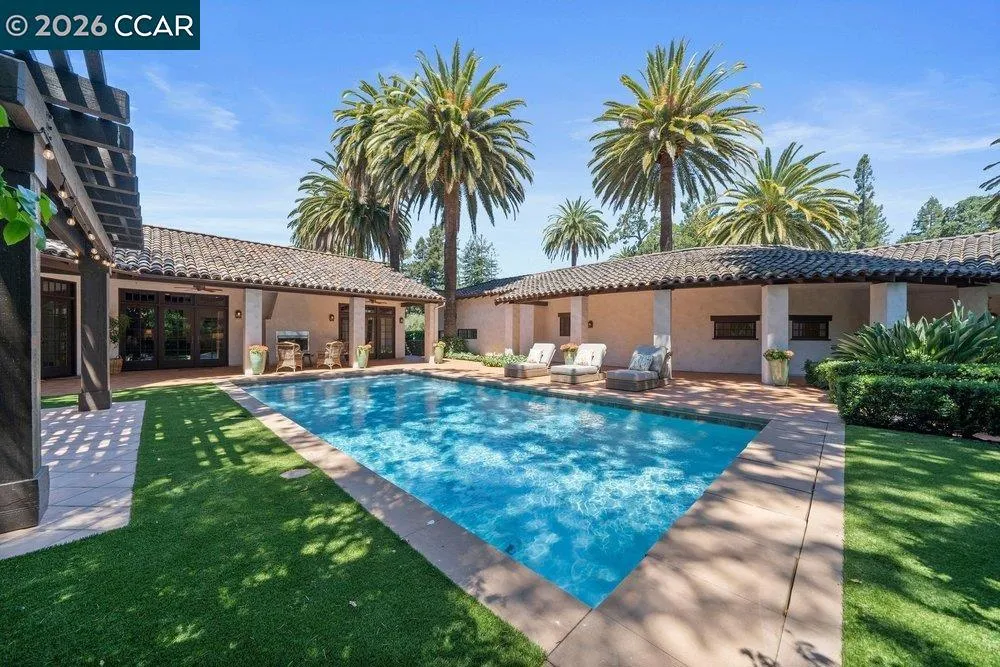 1924 Alameda Diablo Diablo, CA 94528