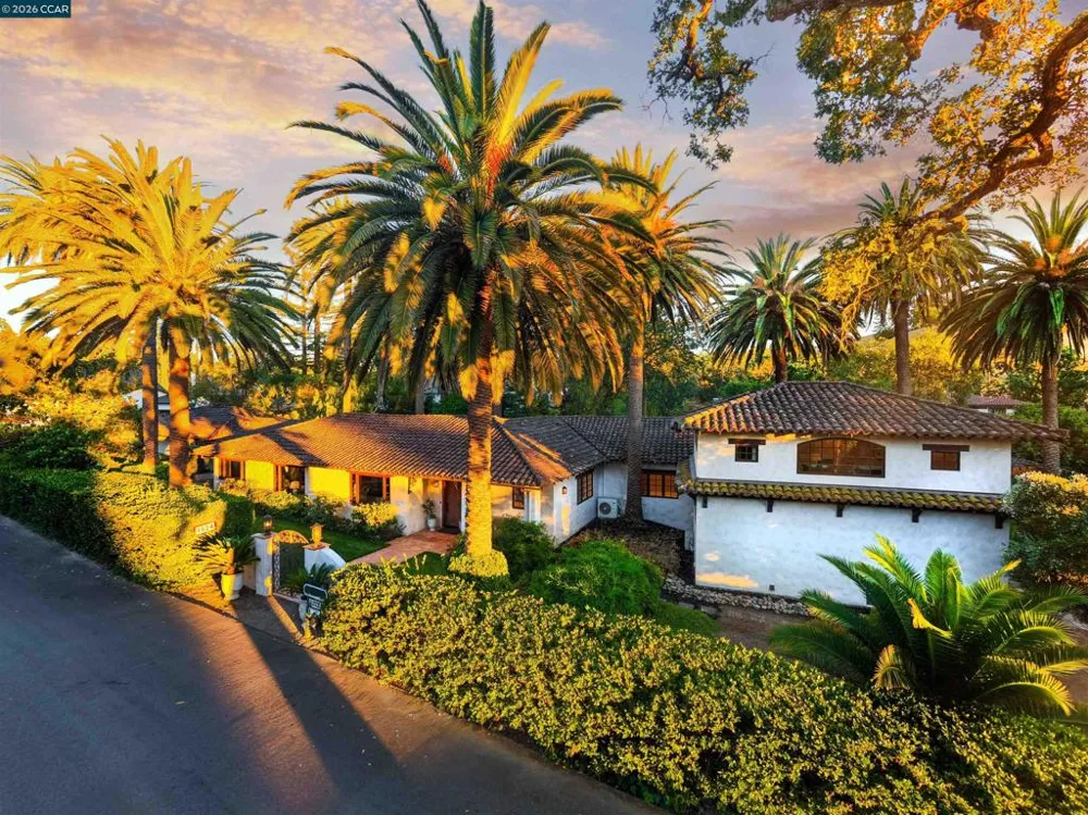 1924 Alameda Diablo Diablo, CA 94528