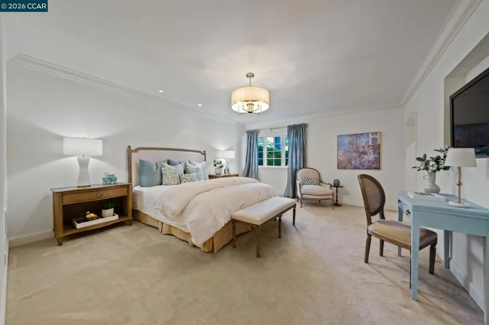1924 Alameda Diablo Diablo, CA 94528