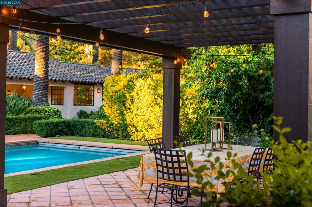 1924 Alameda Diablo Diablo, CA 94528