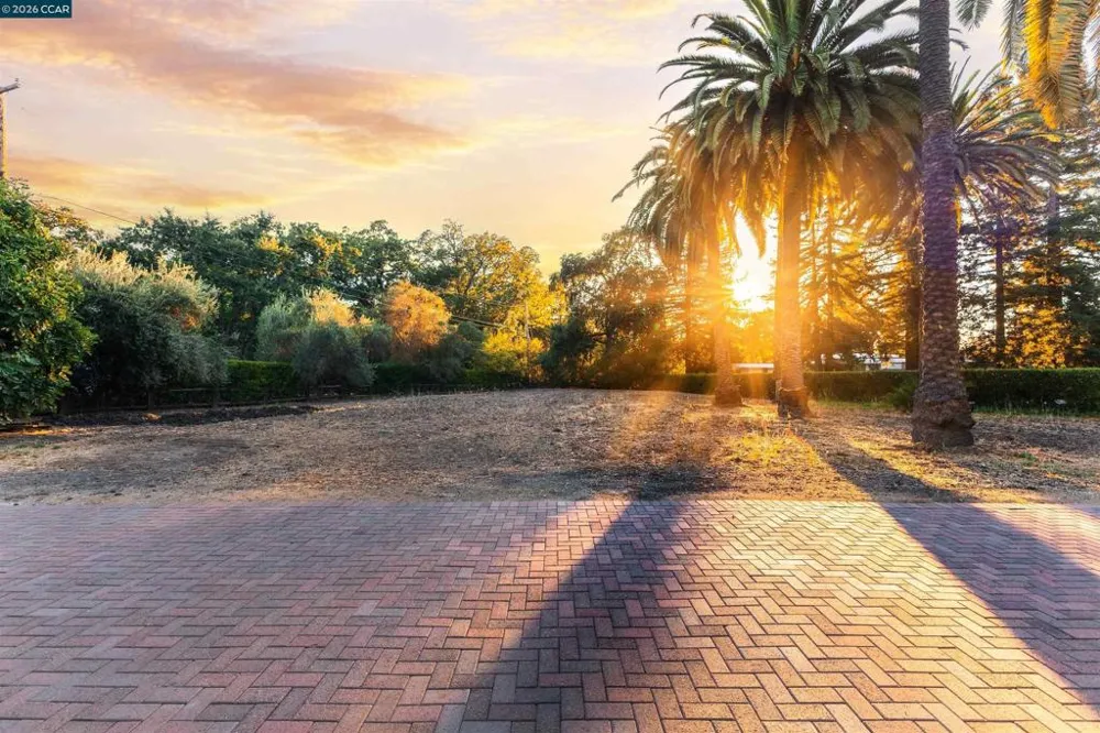 1924 Alameda Diablo Diablo, CA 94528
