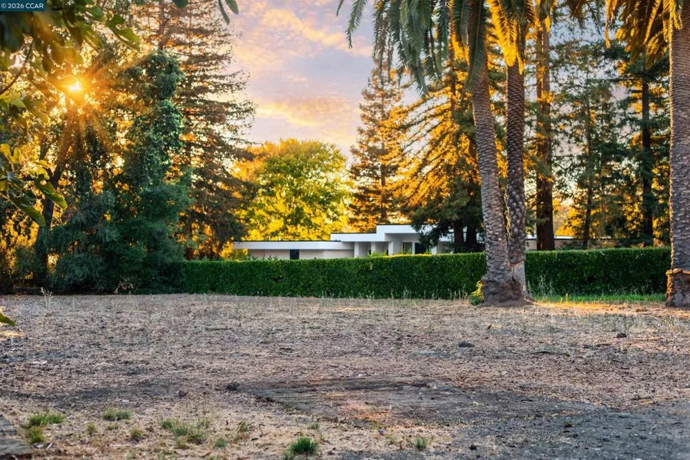 1924 Alameda Diablo Diablo, CA 94528