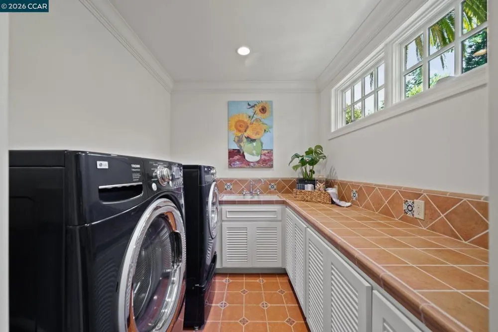 1924 Alameda Diablo Diablo, CA 94528
