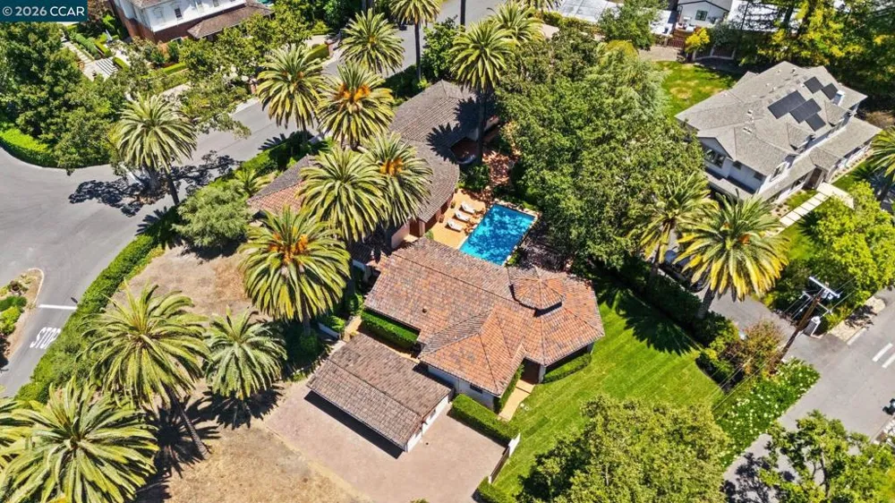 1924 Alameda Diablo Diablo, CA 94528
