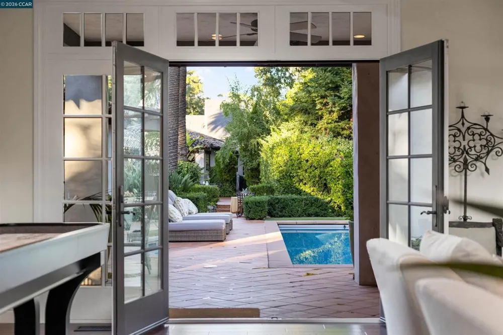 1924 Alameda Diablo Diablo, CA 94528