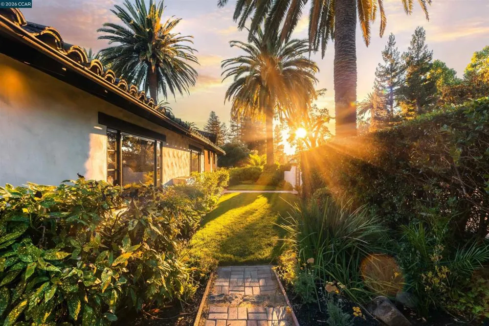 1924 Alameda Diablo Diablo, CA 94528