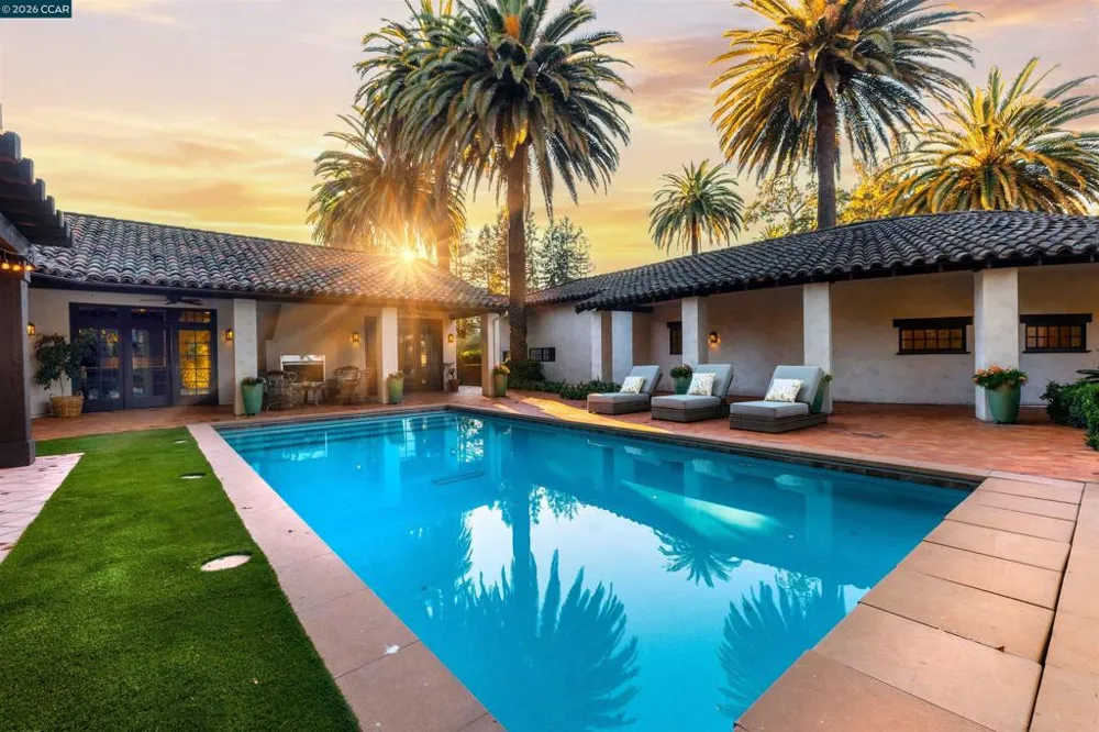 1924 Alameda Diablo Diablo, CA 94528