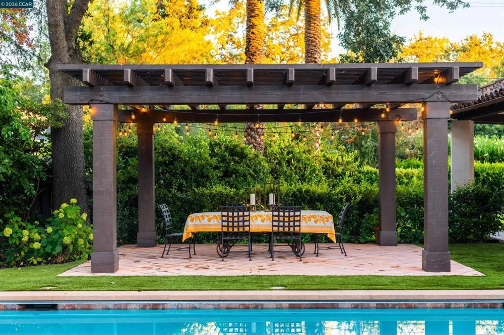 1924 Alameda Diablo Diablo, CA 94528
