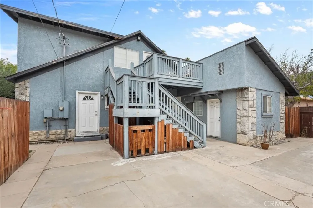 3974 5th Street Riverside, CA 92501