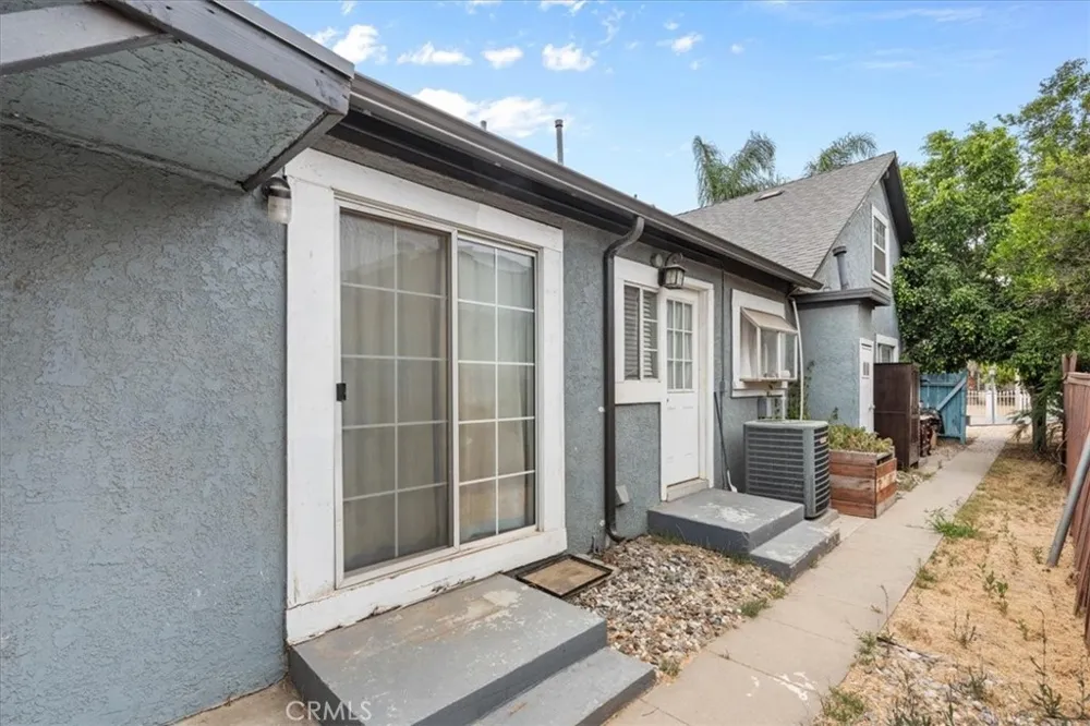 3974 5th Street Riverside, CA 92501