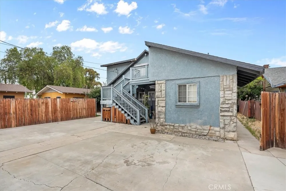 3974 5th Street Riverside, CA 92501