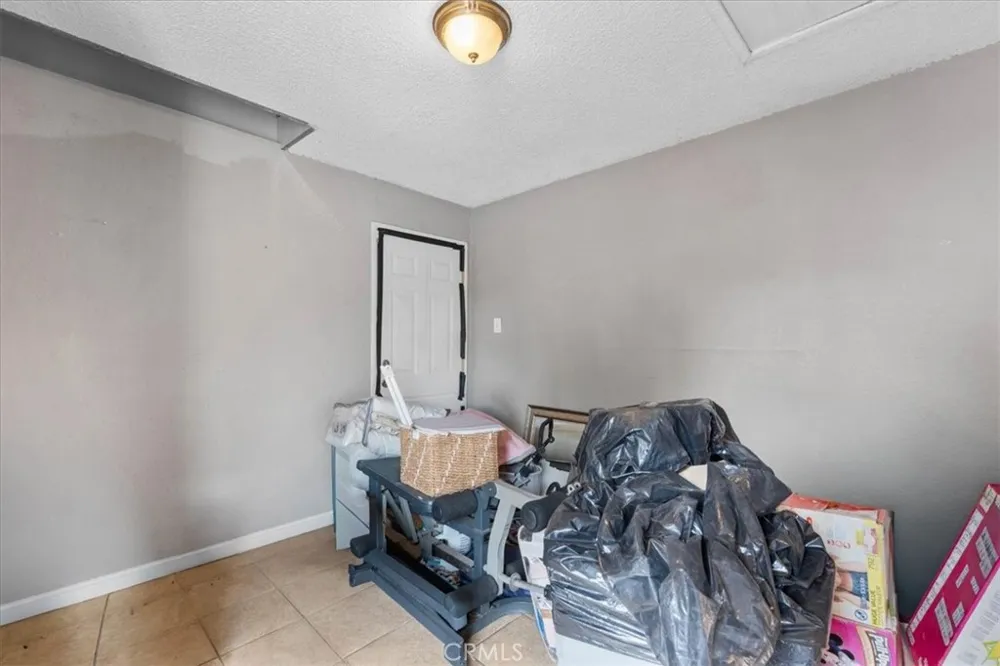 3974 5th Street Riverside, CA 92501