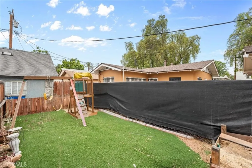 3974 5th Street Riverside, CA 92501