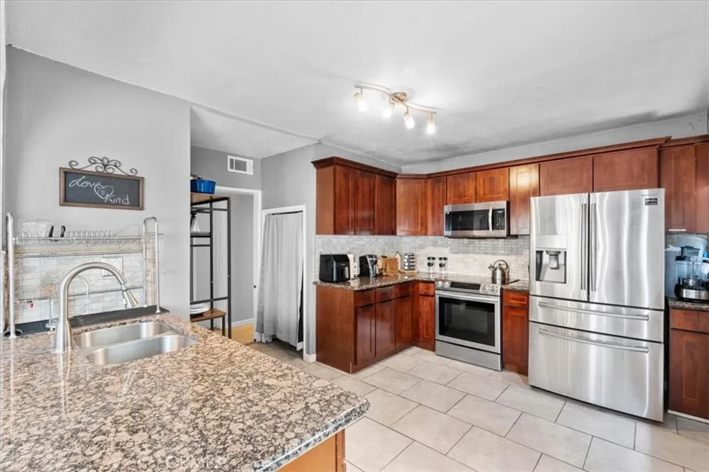 3974 5th Street Riverside, CA 92501