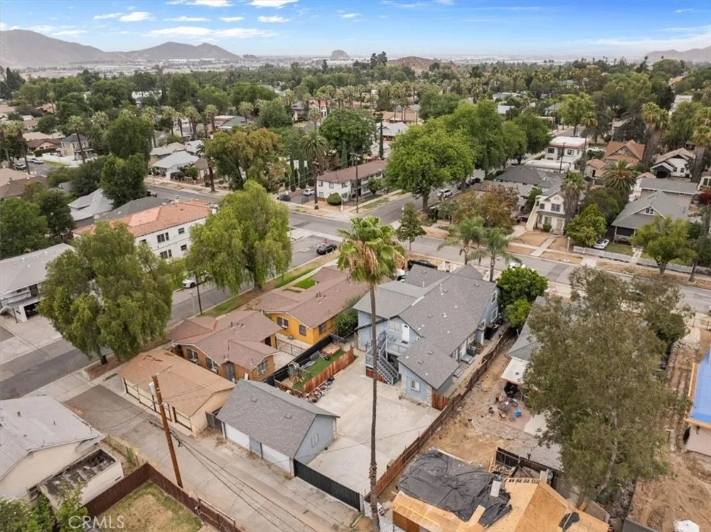 3974 5th Street Riverside, CA 92501