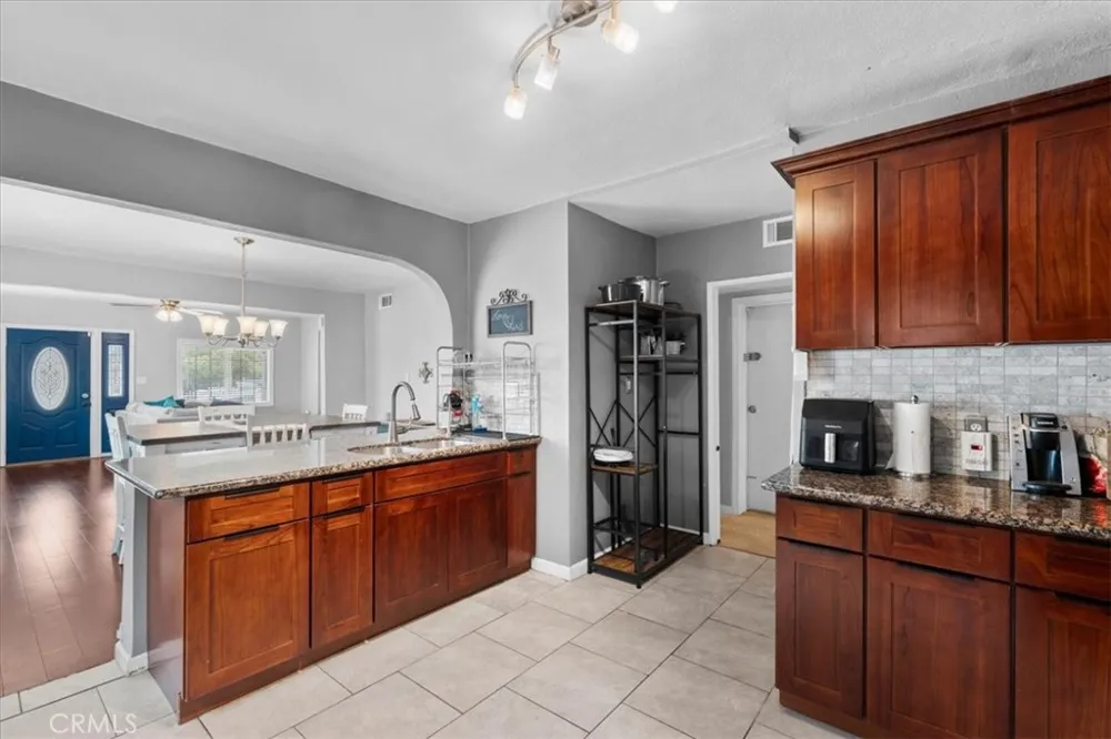 3974 5th Street Riverside, CA 92501