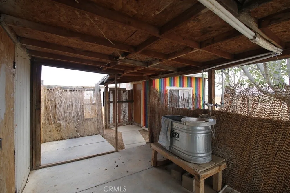 21212 Rainbow Hinkley, CA 92347