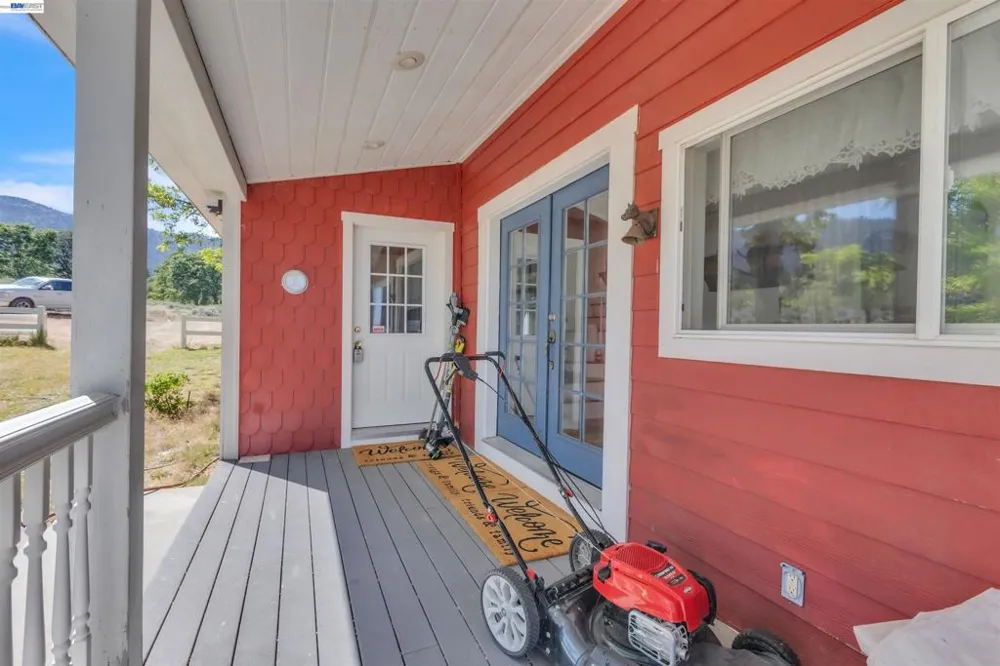 452 US Hwy 395 Milford, CA 96121
