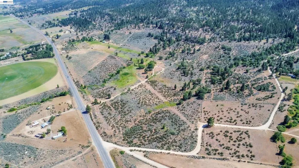 452 US Hwy 395 Milford, CA 96121