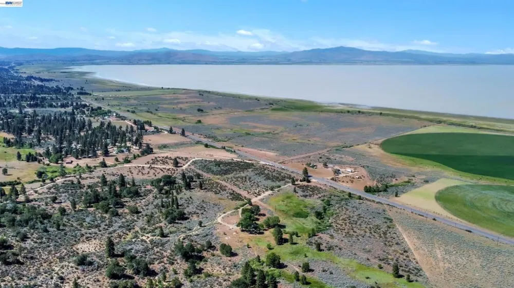 452 US Hwy 395 Milford, CA 96121