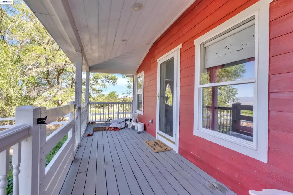 452 US Hwy 395 Milford, CA 96121