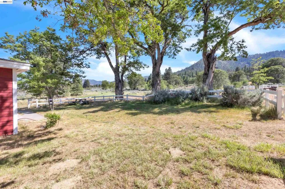 452 US Hwy 395 Milford, CA 96121