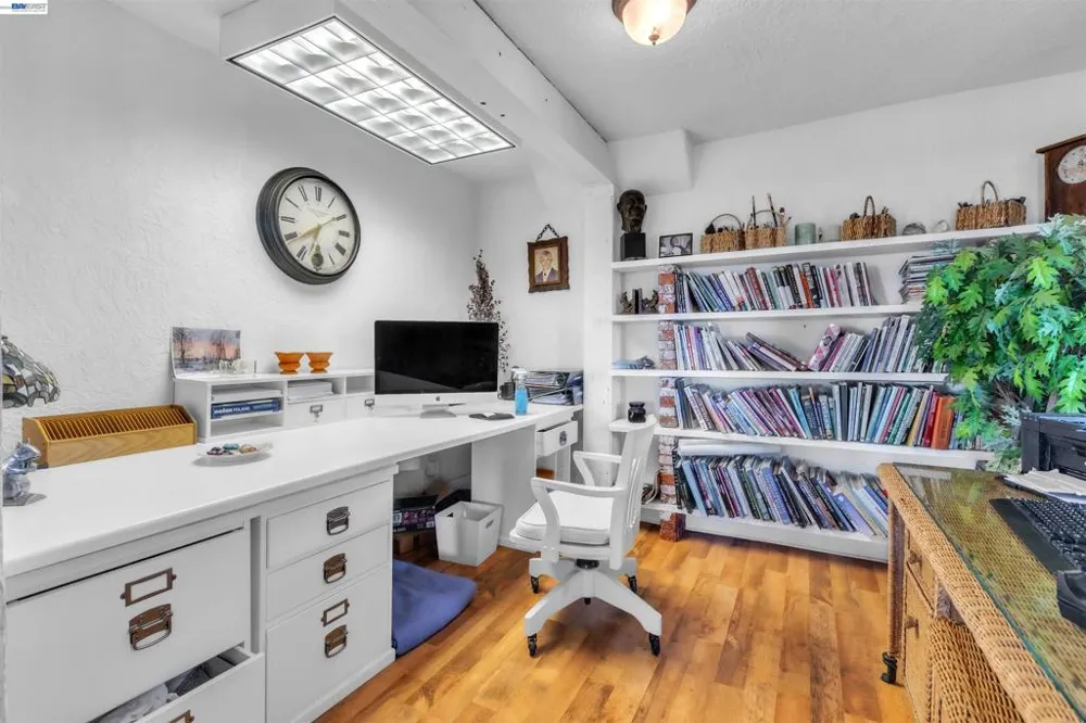 452 US Hwy 395 Milford, CA 96121