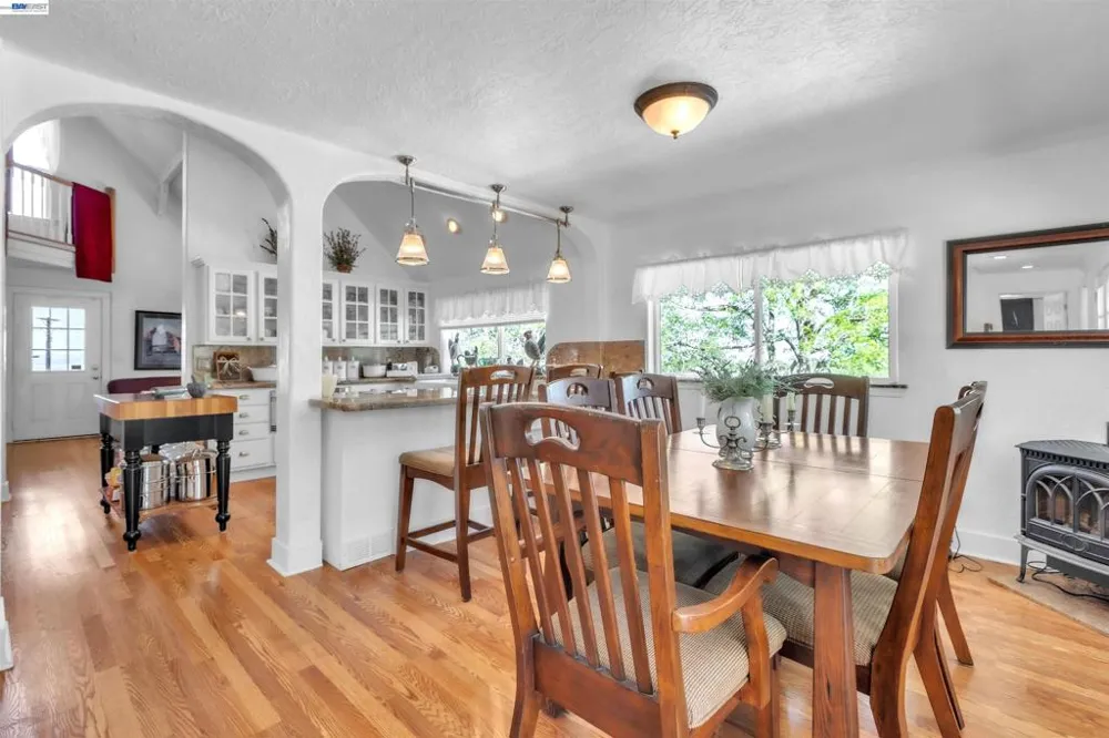 452 US Hwy 395 Milford, CA 96121