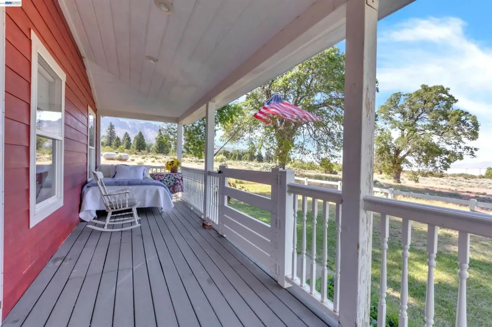 452 US Hwy 395 Milford, CA 96121