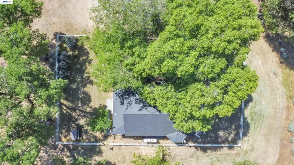 452 US Hwy 395 Milford, CA 96121