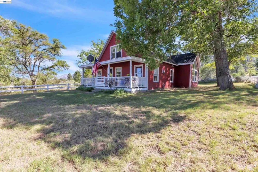 452 US Hwy 395 Milford, CA 96121
