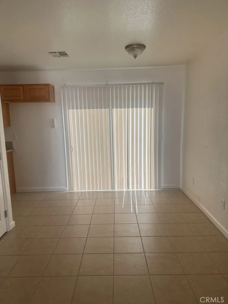16784 Sultana Street #4 Hesperia, CA 92345