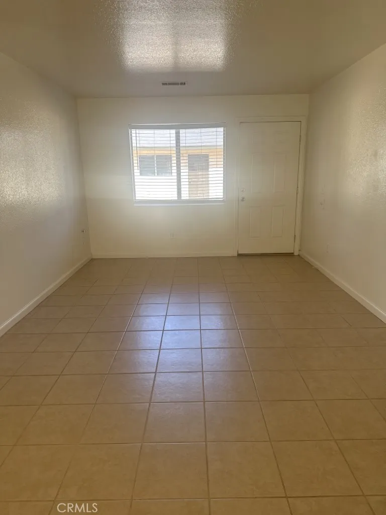 16784 Sultana Street #4 Hesperia, CA 92345