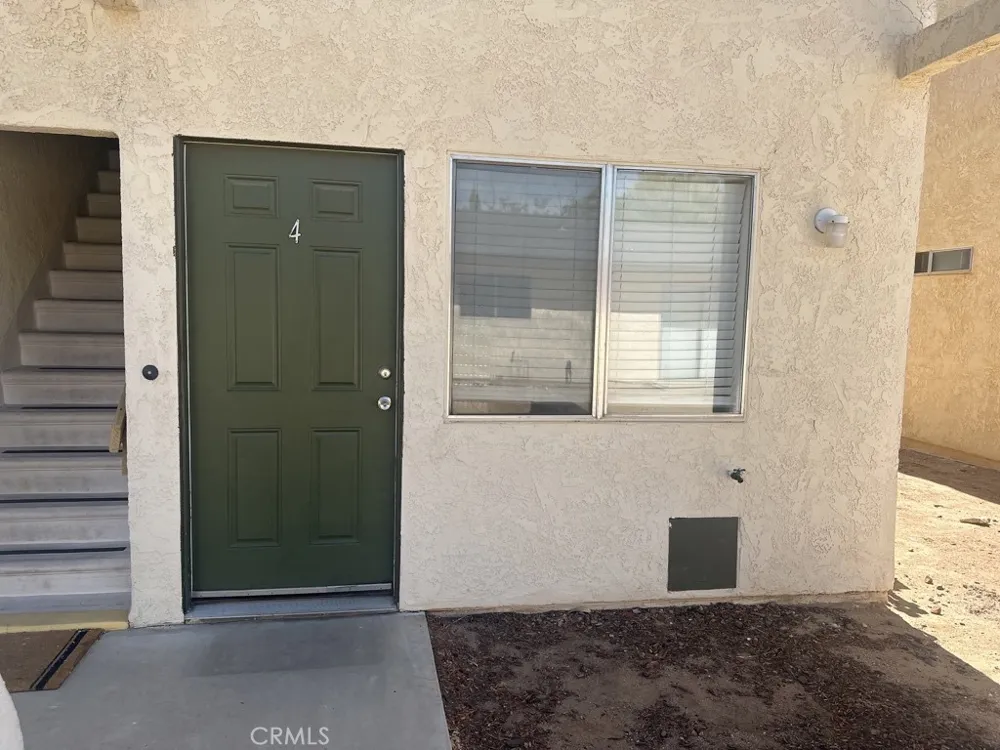 16784 Sultana Street #4 Hesperia, CA 92345