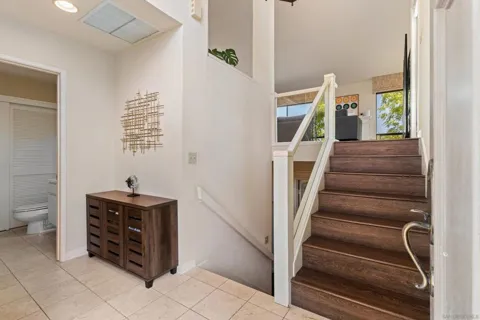 6667 La Jolla Scenic Drive South