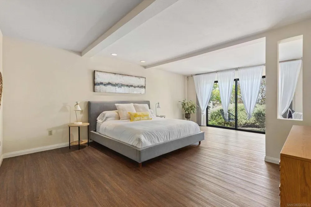 6667 La Jolla Scenic Drive South La Jolla, CA 92037