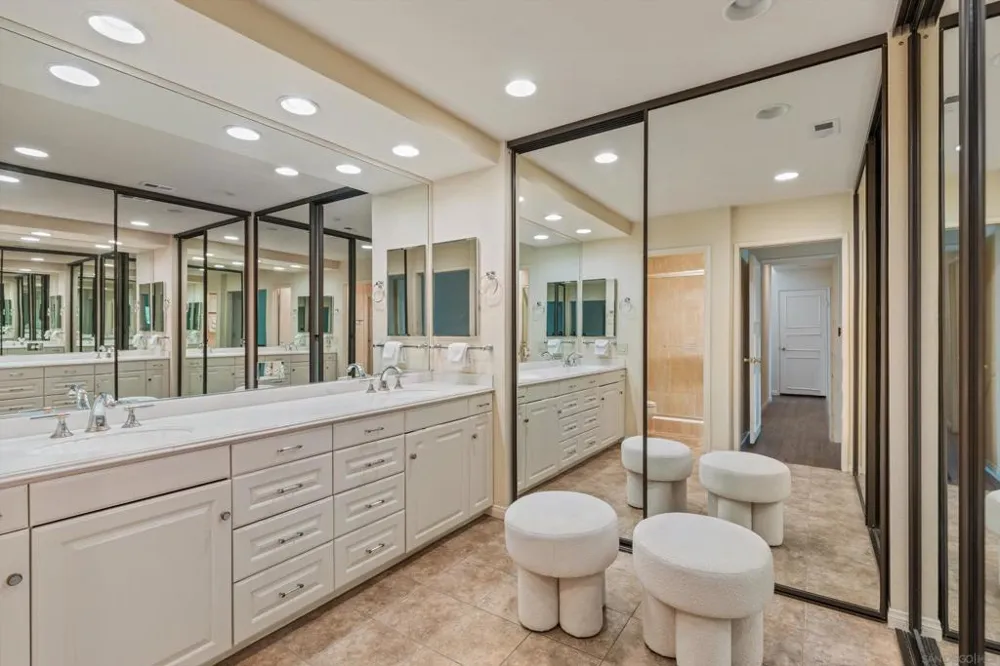 6667 La Jolla Scenic Drive South La Jolla, CA 92037