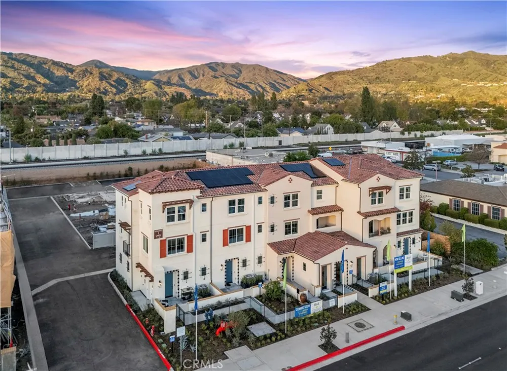 555 Gregory Way Glendora, CA 91740