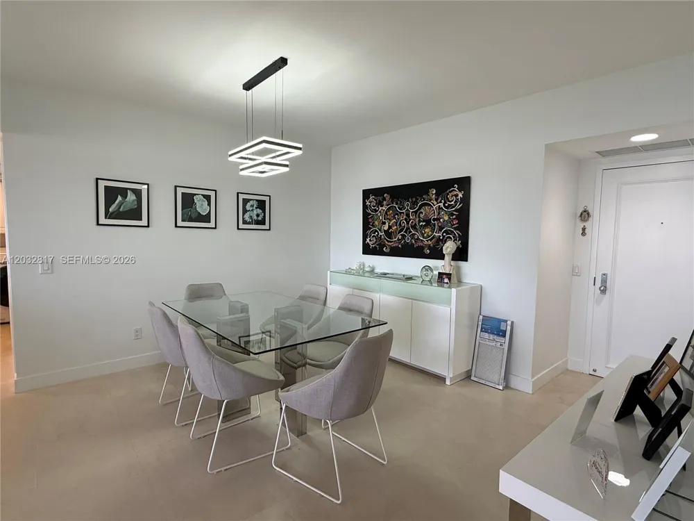 21205 Yacht Club Dr #1201 Aventura, FL 33180