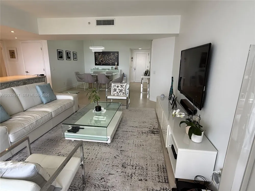 21205 Yacht Club Dr #1201 Aventura, FL 33180