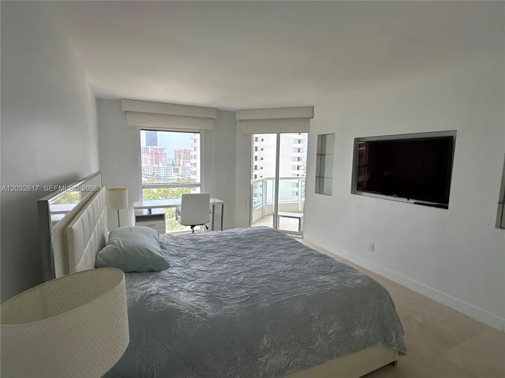 21205 Yacht Club Dr #1201 Aventura, FL 33180