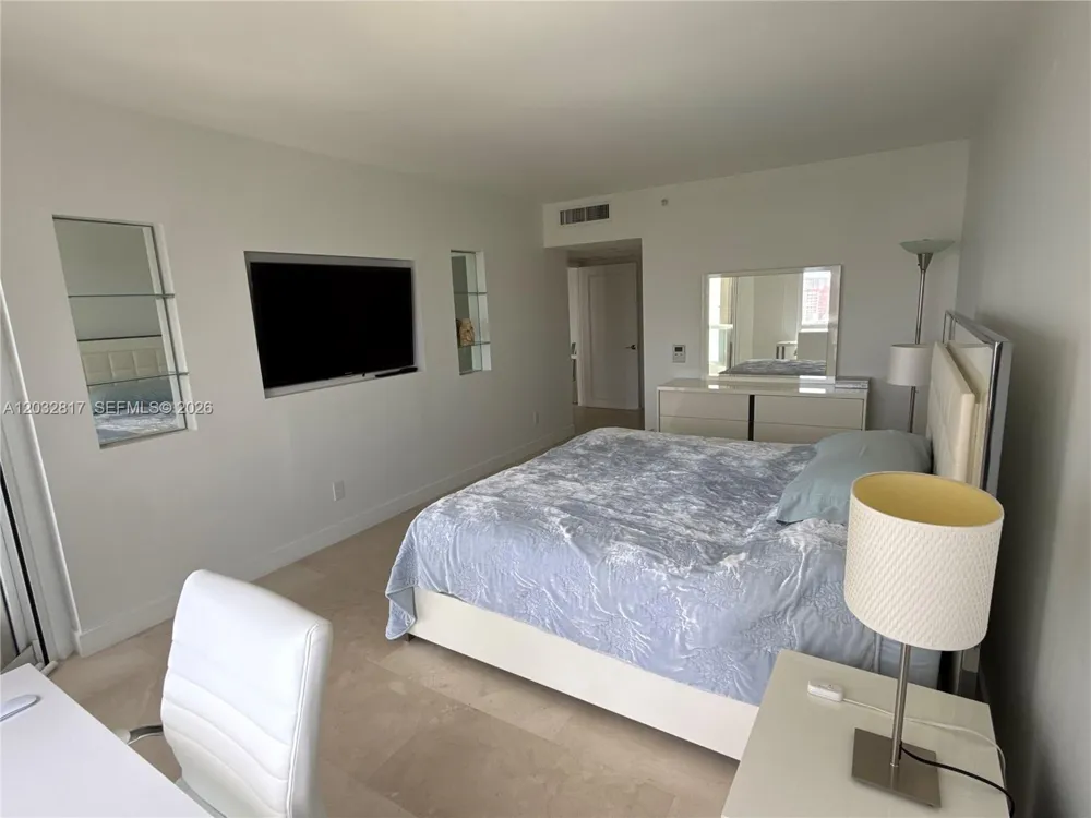 21205 Yacht Club Dr #1201 Aventura, FL 33180