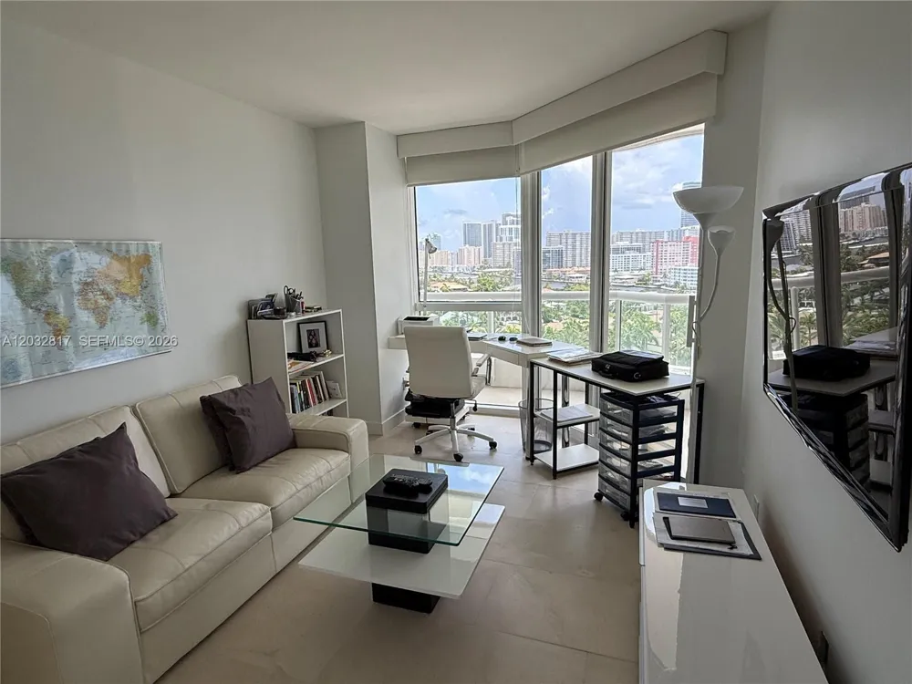 21205 Yacht Club Dr #1201 Aventura, FL 33180