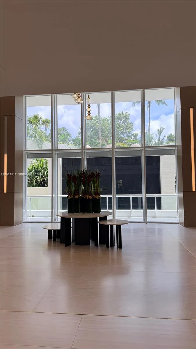 21205 Yacht Club Dr #1201 Aventura, FL 33180