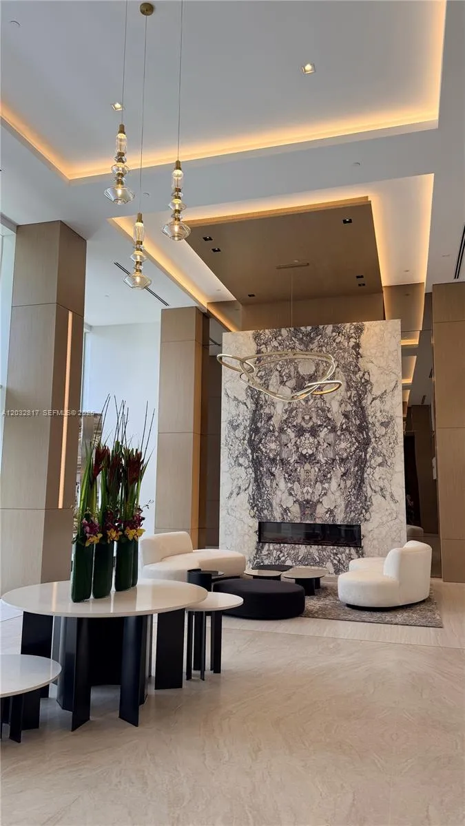 21205 Yacht Club Dr #1201 Aventura, FL 33180
