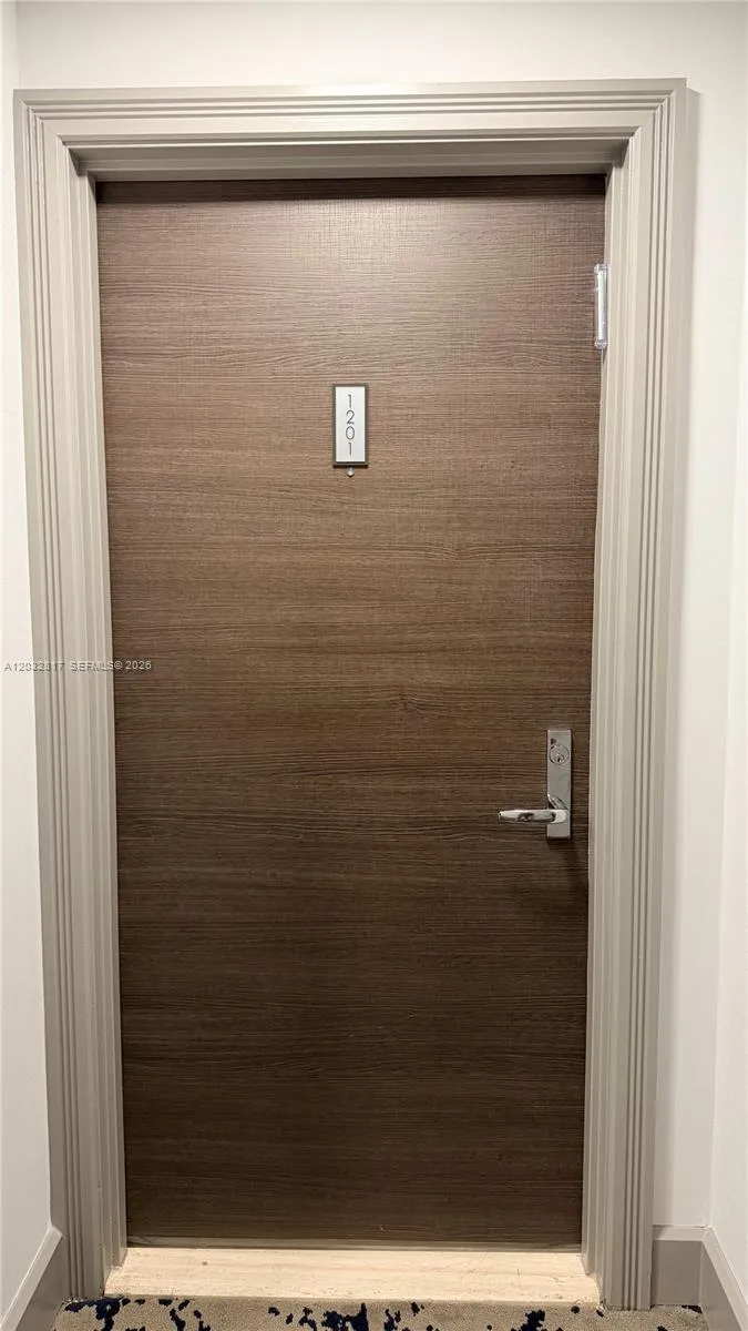 21205 Yacht Club Dr #1201 Aventura, FL 33180