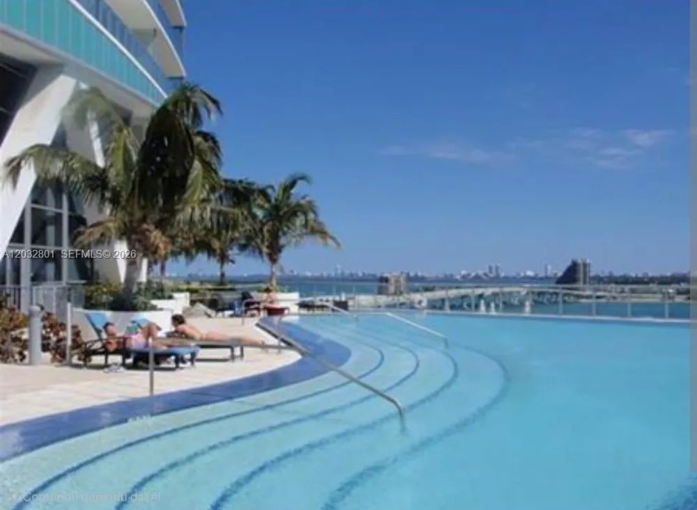 888 Biscayne Blvd #5107 Miami, FL 33132