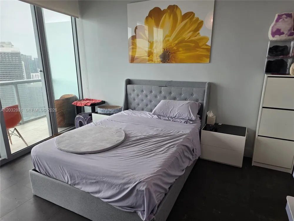 888 Biscayne Blvd #5107 Miami, FL 33132