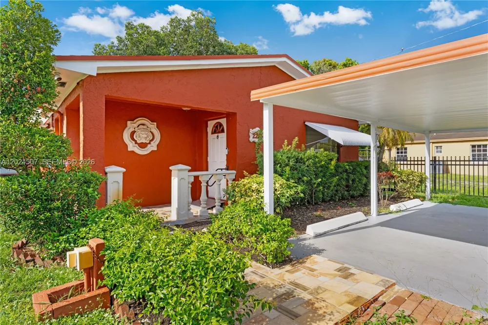 2225 NW 170th Ter Miami Gardens, FL 33056